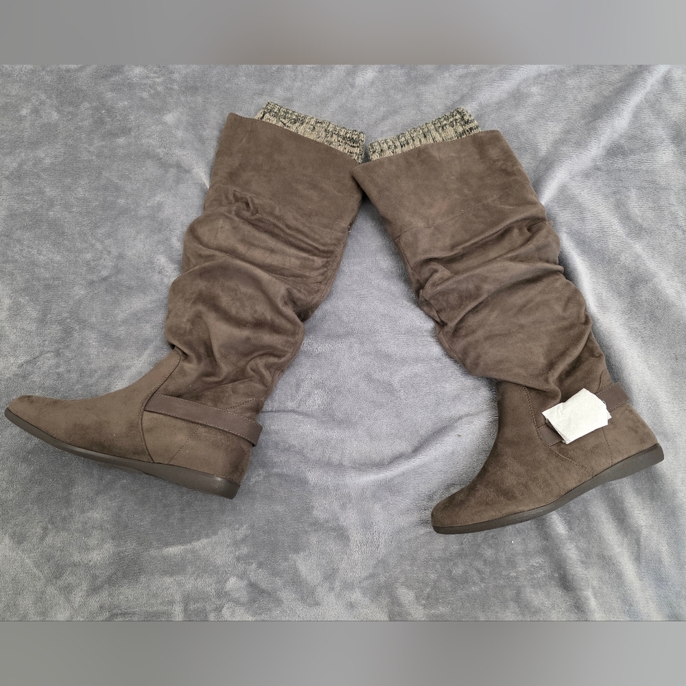 *SOLD* New ALDO Glaulla Boots | Brown Knit Cuff | Size 8